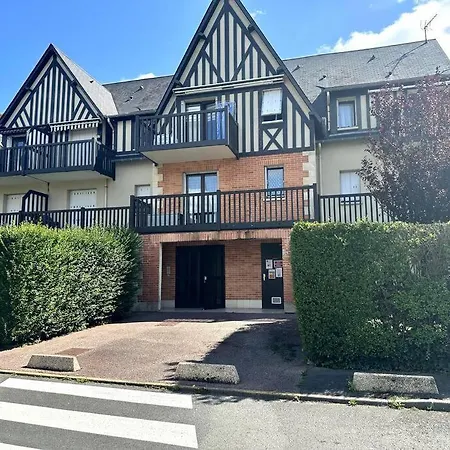 Escapade Marine-proche Кабур